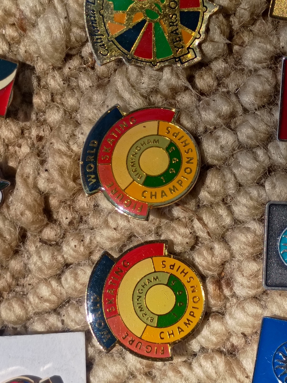 Assorted Colorful Pinback Buttons Collection - Picture 5 of 16